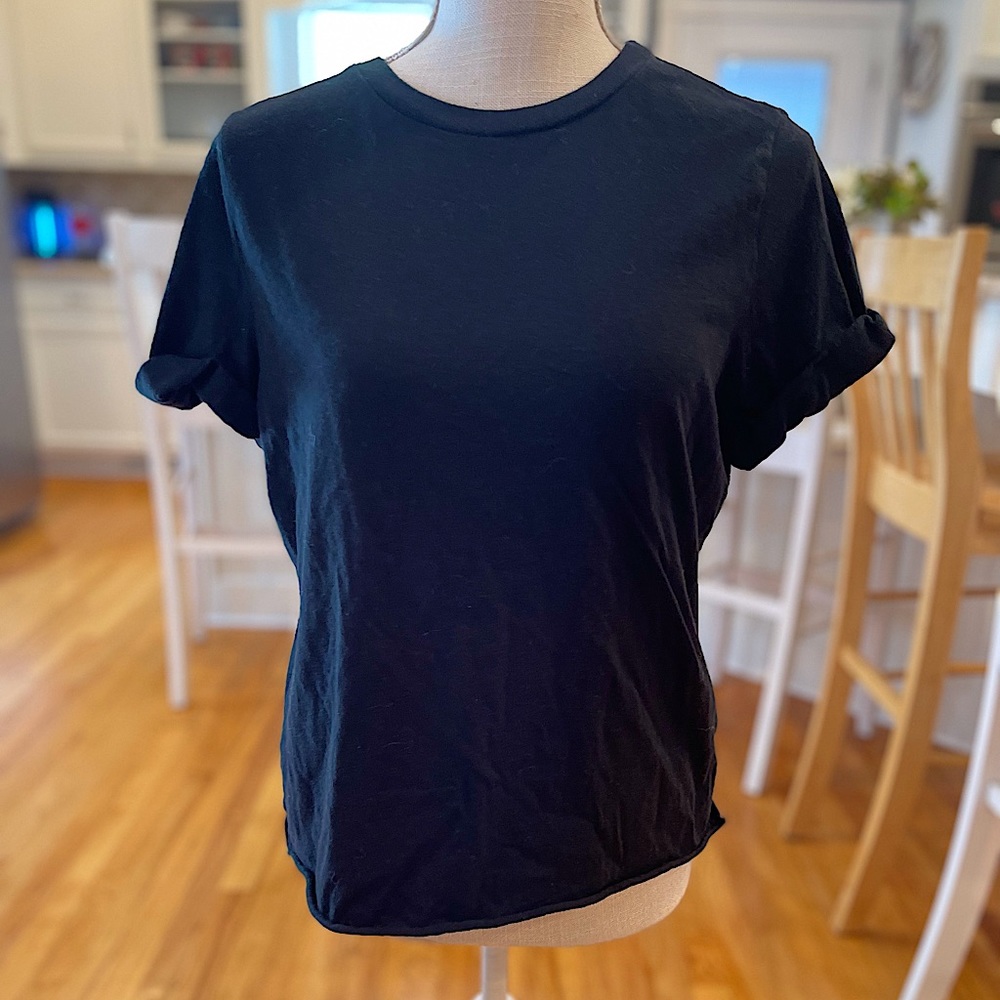 💜 3 for $18 or 5 for $25 💜 wild Fable black crop top